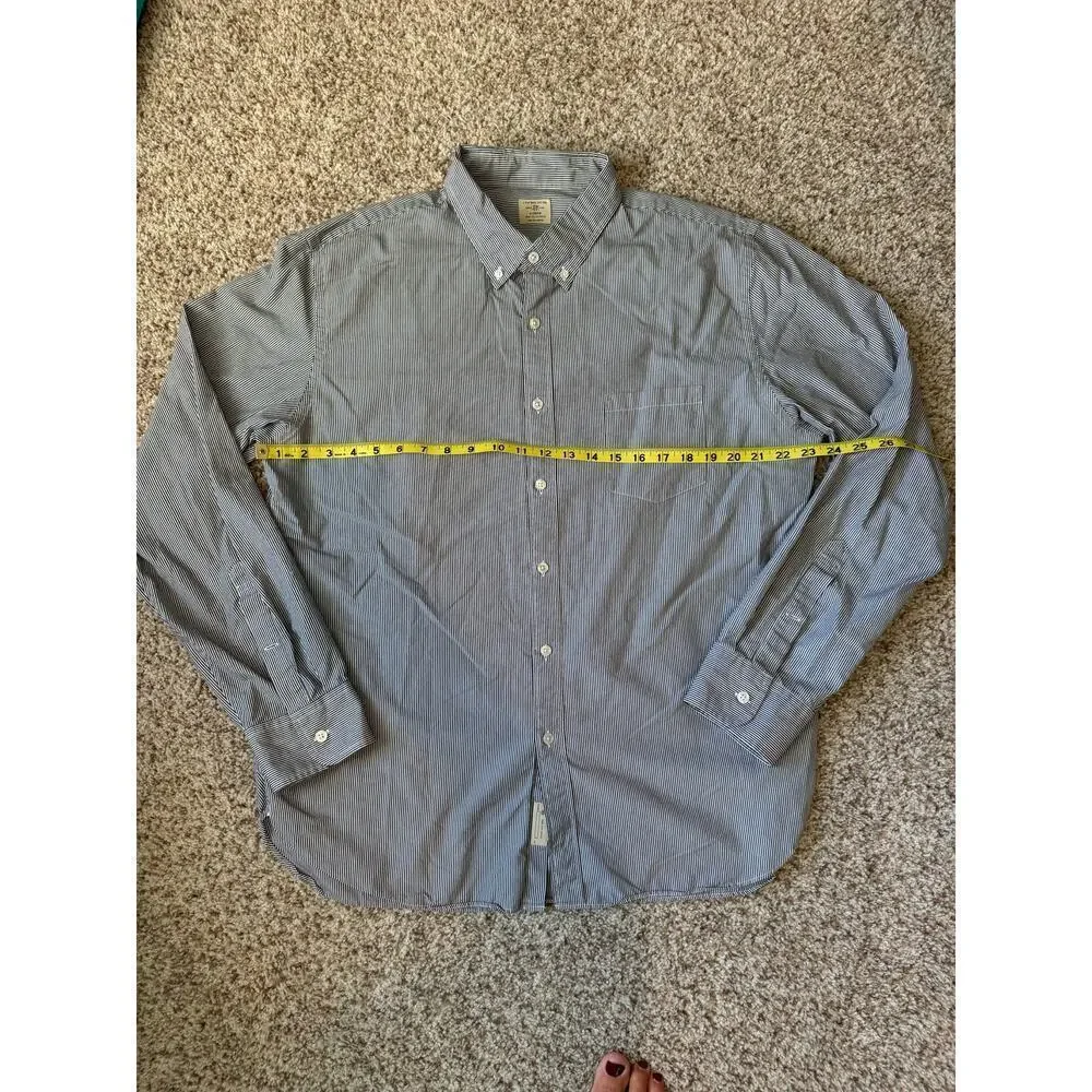 J. CREW 100% cotton, buttoned shirt, Size XL